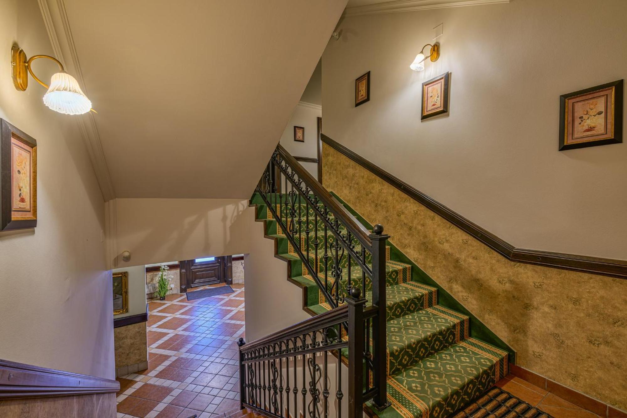 Hotel Classico Тімішоара Екстер'єр фото