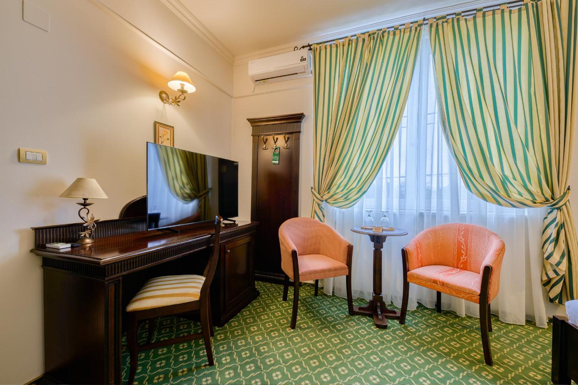 Hotel Classico Тімішоара Екстер'єр фото