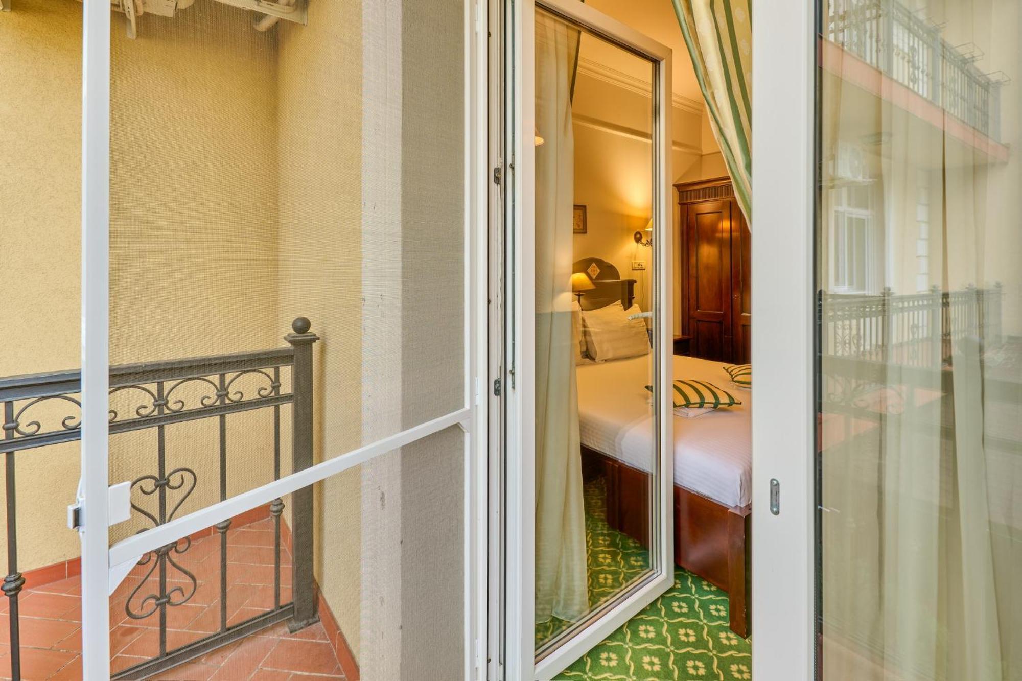 Hotel Classico Тімішоара Екстер'єр фото