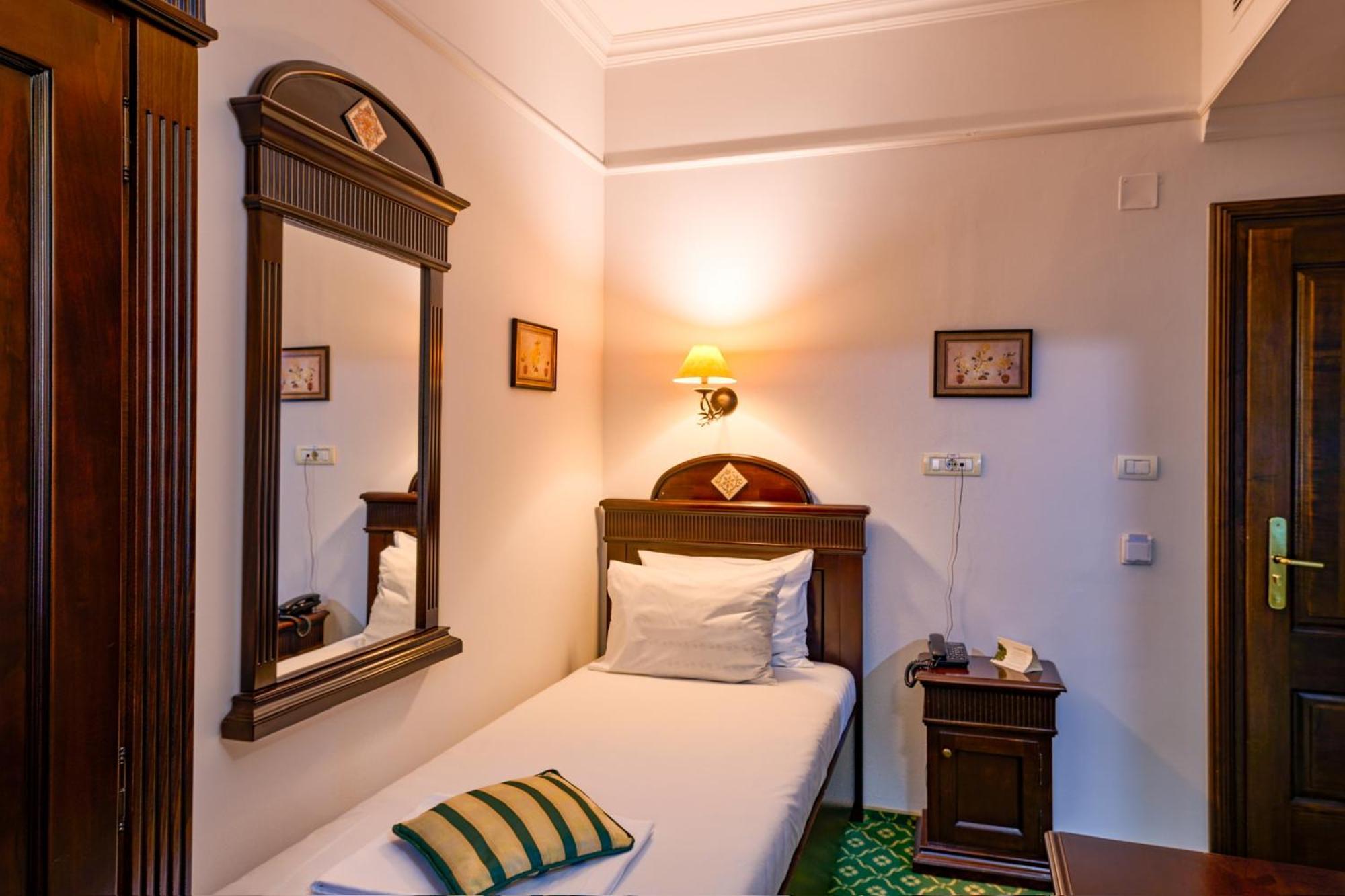 Hotel Classico Тімішоара Екстер'єр фото