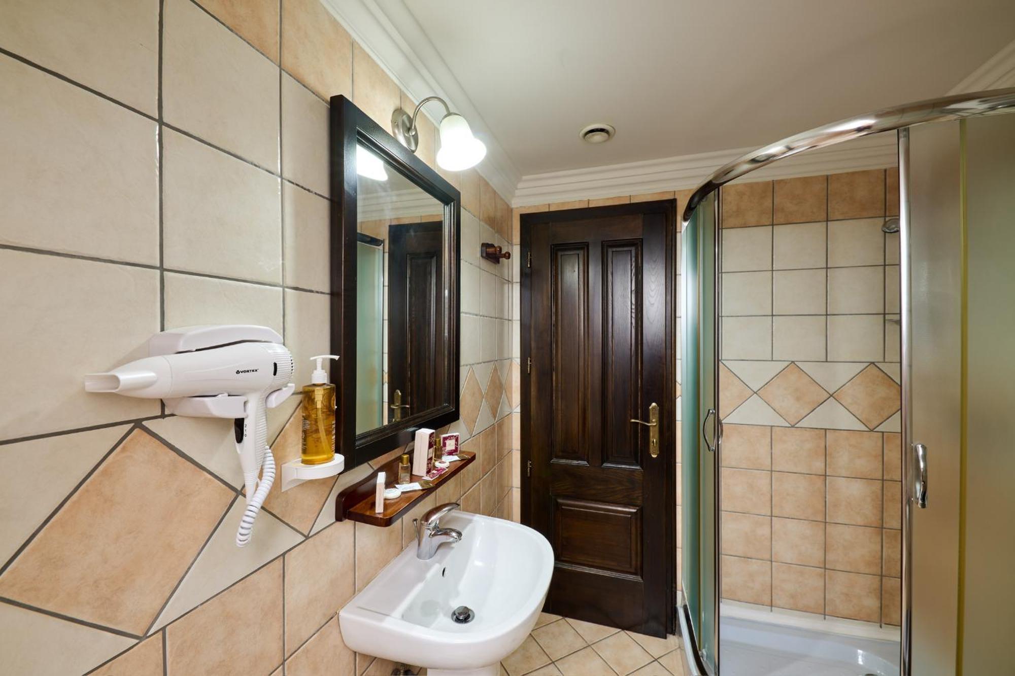 Hotel Classico Тімішоара Екстер'єр фото