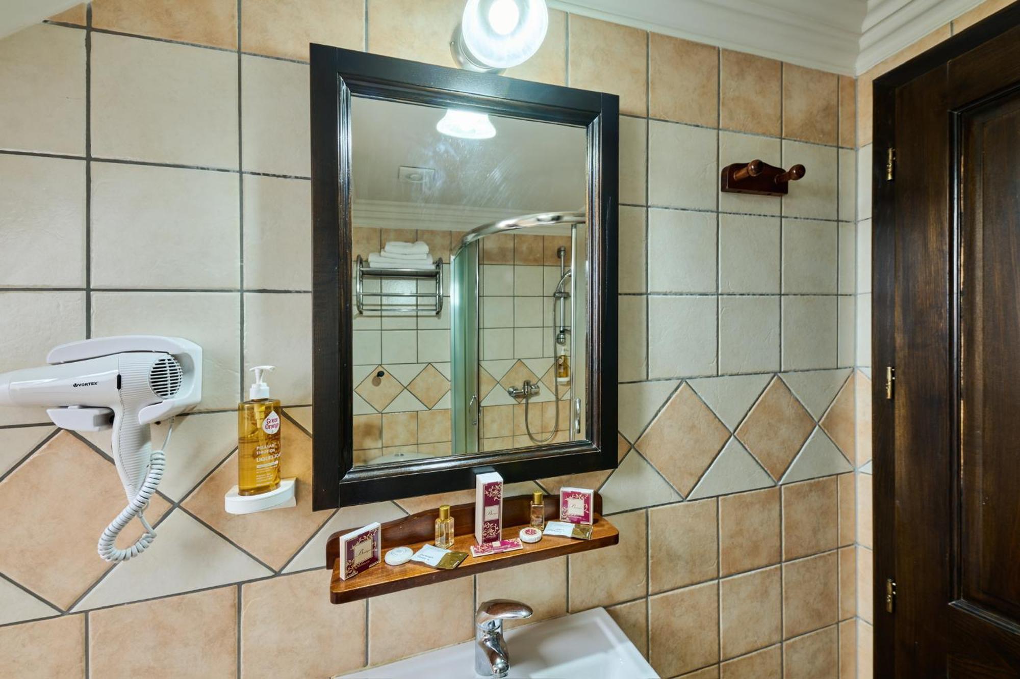 Hotel Classico Тімішоара Екстер'єр фото